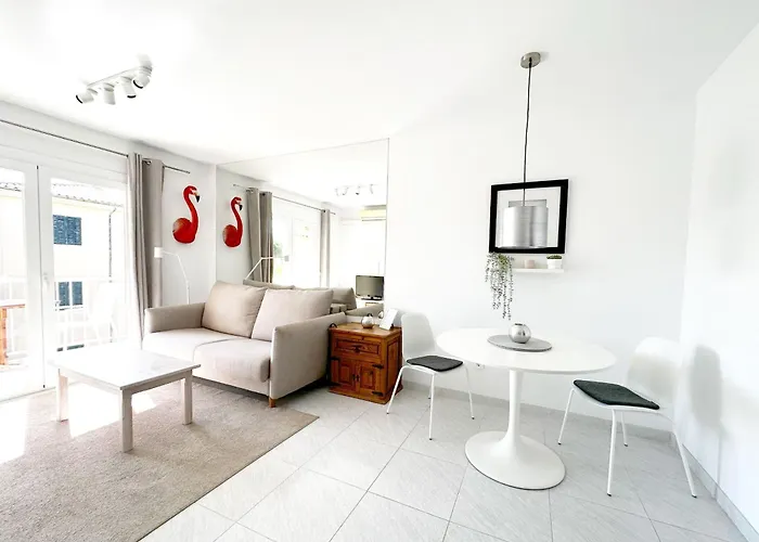 Dos Fassers 150m To The By Js * Port de Pollença